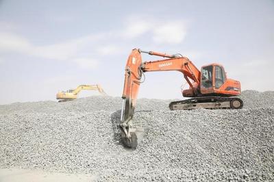 中國工程機(jī)械在線租賃平臺助力復(fù)工復(fù)產(chǎn)